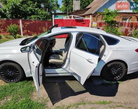 Белый Форд Фьюжн, объемом двигателя 2 л и пробегом 75 тыс. км за 18000 $, фото 12 на Automoto.ua