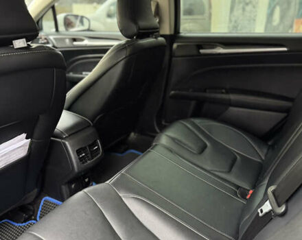 Білий Форд Фьюжен, об'ємом двигуна 2 л та пробігом 187 тис. км за 15000 $, фото 14 на Automoto.ua