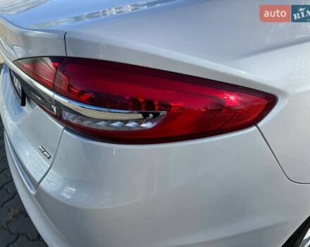 Білий Форд Фьюжен, об'ємом двигуна 2 л та пробігом 174 тис. км за 14700 $, фото 1 на Automoto.ua