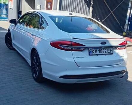 Білий Форд Фьюжен, об'ємом двигуна 1.5 л та пробігом 70 тис. км за 14000 $, фото 9 на Automoto.ua