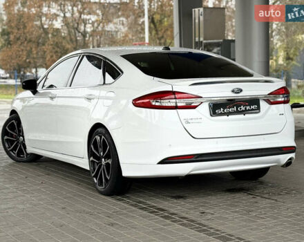 Білий Форд Фьюжен, об'ємом двигуна 2.49 л та пробігом 111 тис. км за 12999 $, фото 5 на Automoto.ua