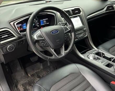 Белый Форд Фьюжн, объемом двигателя 2 л и пробегом 133 тыс. км за 15000 $, фото 12 на Automoto.ua