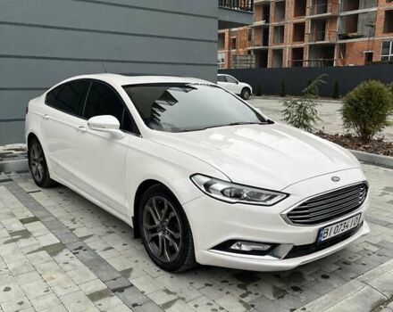 Белый Форд Фьюжн, объемом двигателя 2 л и пробегом 133 тыс. км за 15000 $, фото 3 на Automoto.ua