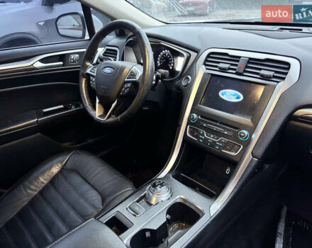 Білий Форд Фьюжен, об'ємом двигуна 2 л та пробігом 135 тис. км за 8500 $, фото 25 на Automoto.ua