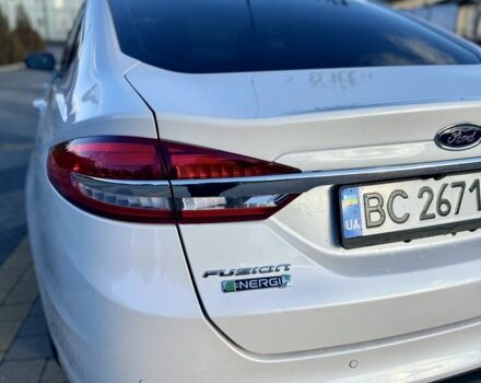 Белый Форд Фьюжн, объемом двигателя 2 л и пробегом 111 тыс. км за 14000 $, фото 9 на Automoto.ua