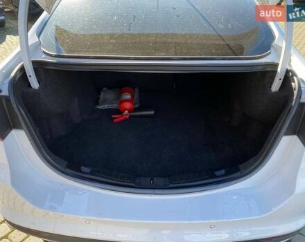 Білий Форд Фьюжен, об'ємом двигуна 1.5 л та пробігом 14 тис. км за 13600 $, фото 25 на Automoto.ua