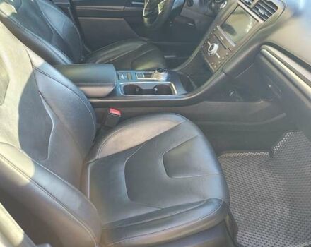 Форд Фьюжн 2017 в Киеве на Automoto.ua Белый Форд Фьюжн, объемом двигателя 2 л и пробегом 159 тыс. км за 17000 $, фото 3 на Automoto.ua