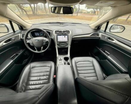 Белый Форд Фьюжн, объемом двигателя 2 л и пробегом 52 тыс. км за 2700 $, фото 9 на Automoto.ua