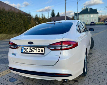 Белый Форд Фьюжн, объемом двигателя 2 л и пробегом 110 тыс. км за 14000 $, фото 11 на Automoto.ua