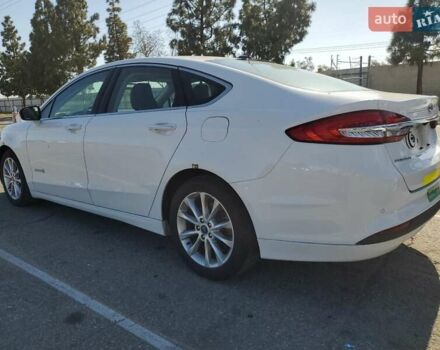 Белый Форд Фьюжн, объемом двигателя 0 л и пробегом 88 тыс. км за 2400 $, фото 1 на Automoto.ua