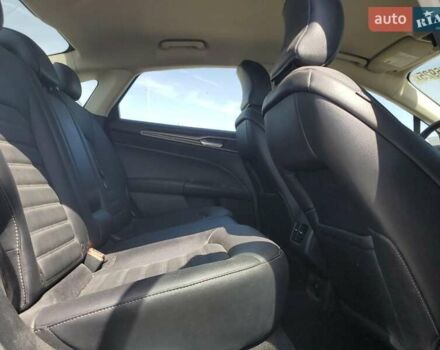 Белый Форд Фьюжн, объемом двигателя 2 л и пробегом 149 тыс. км за 1700 $, фото 9 на Automoto.ua