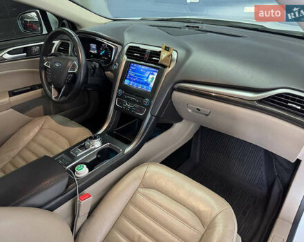 Белый Форд Фьюжн, объемом двигателя 2 л и пробегом 160 тыс. км за 16900 $, фото 15 на Automoto.ua