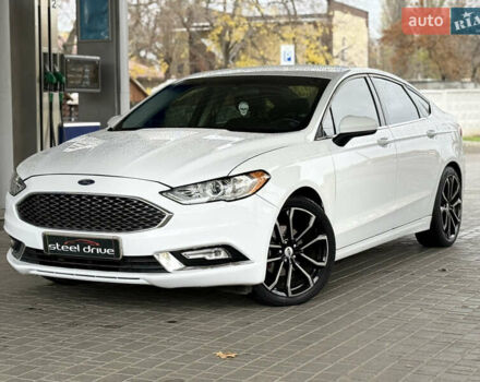 Білий Форд Фьюжен, об'ємом двигуна 2.49 л та пробігом 111 тис. км за 12999 $, фото 2 на Automoto.ua