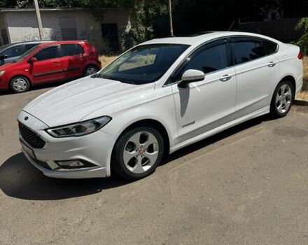 Форд Фьюжн 2017 в Одессе на Automoto.ua Белый Форд Фьюжн, объемом двигателя 2 л и пробегом 174 тыс. км за 14900 $, фото 1 на Automoto.ua