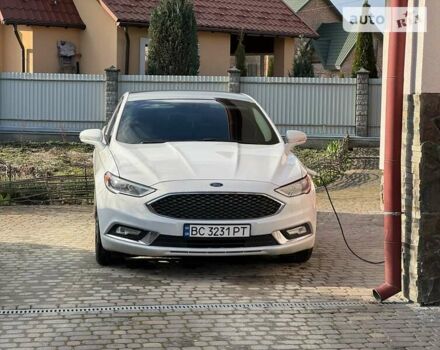Белый Форд Фьюжн, объемом двигателя 2 л и пробегом 230 тыс. км за 14500 $, фото 4 на Automoto.ua