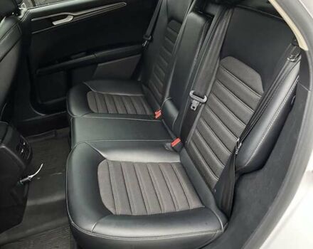 Белый Форд Фьюжн, объемом двигателя 2 л и пробегом 133 тыс. км за 15000 $, фото 20 на Automoto.ua