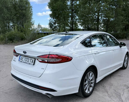 Форд Фьюжн 2017 в Днепре (Днепропетровске) на Automoto.ua Белый Форд Фьюжн, объемом двигателя 2.5 л и пробегом 121 тыс. км за 11800 $, фото 5 на Automoto.ua