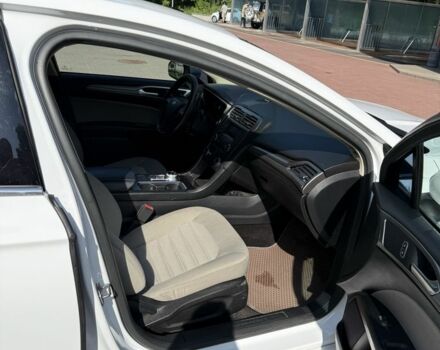 Білий Форд Фьюжен, об'ємом двигуна 2.5 л та пробігом 255 тис. км за 10900 $, фото 5 на Automoto.ua