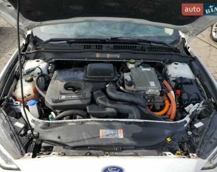 Белый Форд Фьюжн, объемом двигателя 0 л и пробегом 88 тыс. км за 1700 $, фото 10 на Automoto.ua