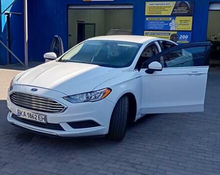 Білий Форд Фьюжен, об'ємом двигуна 1.5 л та пробігом 70 тис. км за 14000 $, фото 2 на Automoto.ua
