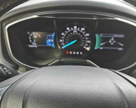 Білий Форд Фьюжен, об'ємом двигуна 2.7 л та пробігом 70 тис. км за 17000 $, фото 4 на Automoto.ua