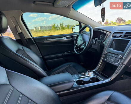 Білий Форд Фьюжен, об'ємом двигуна 2.5 л та пробігом 109 тис. км за 13200 $, фото 27 на Automoto.ua