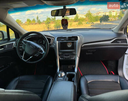 Білий Форд Фьюжен, об'ємом двигуна 2.5 л та пробігом 109 тис. км за 13200 $, фото 25 на Automoto.ua