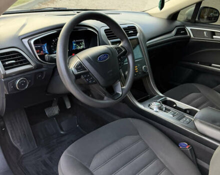 Білий Форд Фьюжен, об'ємом двигуна 2 л та пробігом 175 тис. км за 12500 $, фото 19 на Automoto.ua