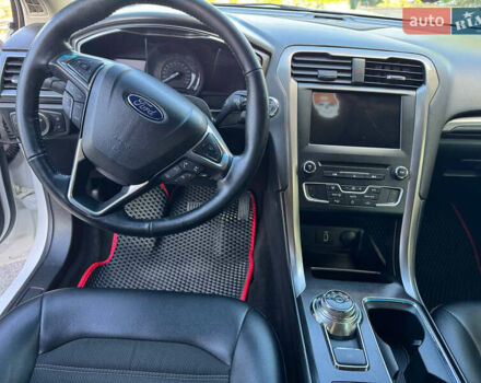 Білий Форд Фьюжен, об'ємом двигуна 2.5 л та пробігом 109 тис. км за 13200 $, фото 38 на Automoto.ua