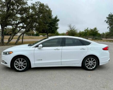 Белый Форд Фьюжн, объемом двигателя 2 л и пробегом 52 тыс. км за 2700 $, фото 3 на Automoto.ua