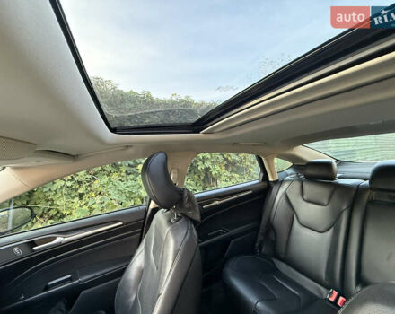 Белый Форд Фьюжн, объемом двигателя 2 л и пробегом 170 тыс. км за 13000 $, фото 2 на Automoto.ua