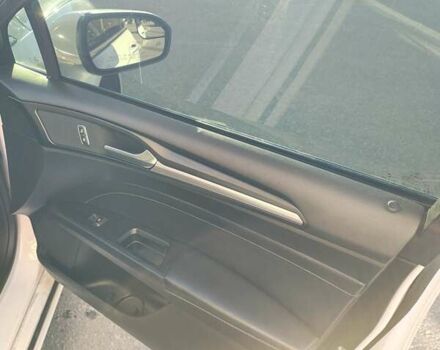 Форд Фьюжн 2017 в Киеве на Automoto.ua Белый Форд Фьюжн, объемом двигателя 2 л и пробегом 159 тыс. км за 17000 $, фото 2 на Automoto.ua