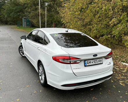 Білий Форд Фьюжен, об'ємом двигуна 2 л та пробігом 108 тис. км за 13500 $, фото 4 на Automoto.ua