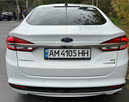 Білий Форд Фьюжен, об'ємом двигуна 2 л та пробігом 108 тис. км за 13500 $, фото 13 на Automoto.ua