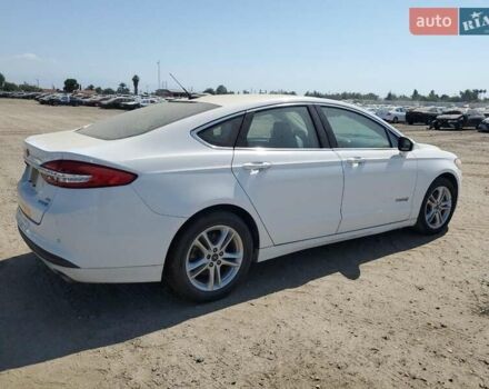 Белый Форд Фьюжн, объемом двигателя 2 л и пробегом 149 тыс. км за 1700 $, фото 2 на Automoto.ua