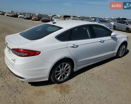 Белый Форд Фьюжн, объемом двигателя 2 л и пробегом 67 тыс. км за 2600 $, фото 2 на Automoto.ua