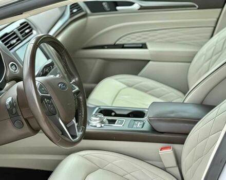 Форд Фьюжн 2017 в Ивано-Франковске на Automoto.ua Белый Форд Фьюжн, объемом двигателя 2 л и пробегом 68 тыс. км за 8500 $, фото 9 на Automoto.ua