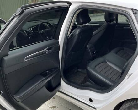 Белый Форд Фьюжн, объемом двигателя 2 л и пробегом 133 тыс. км за 15000 $, фото 18 на Automoto.ua