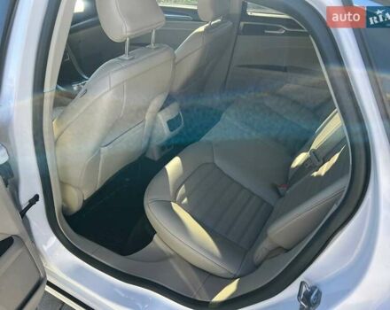 Білий Форд Фьюжен, об'ємом двигуна 2 л та пробігом 174 тис. км за 14700 $, фото 8 на Automoto.ua