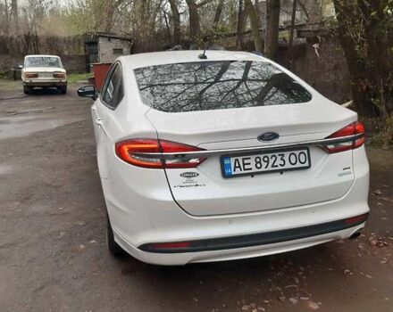 Белый Форд Фьюжн, объемом двигателя 1.5 л и пробегом 100 тыс. км за 12500 $, фото 5 на Automoto.ua