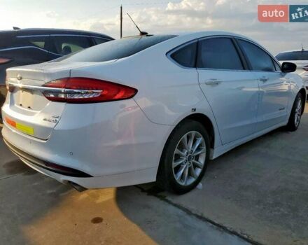 Білий Форд Фьюжен, об'ємом двигуна 2 л та пробігом 132 тис. км за 2500 $, фото 2 на Automoto.ua