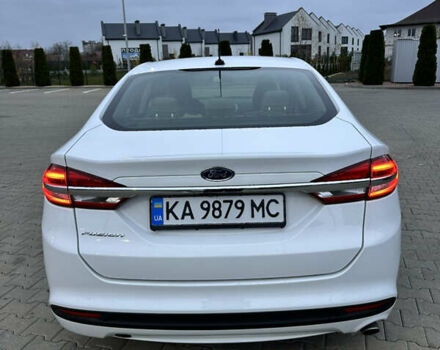 Белый Форд Фьюжн, объемом двигателя 2.49 л и пробегом 130 тыс. км за 12000 $, фото 2 на Automoto.ua