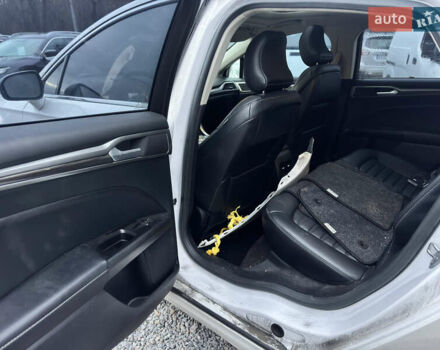 Білий Форд Фьюжен, об'ємом двигуна 2 л та пробігом 135 тис. км за 8500 $, фото 20 на Automoto.ua