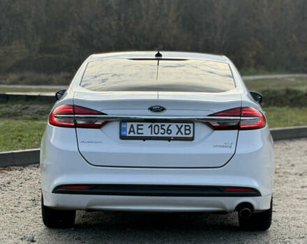 Білий Форд Фьюжен, об'ємом двигуна 2 л та пробігом 175 тис. км за 12500 $, фото 14 на Automoto.ua