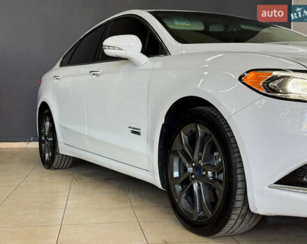 Белый Форд Фьюжн, объемом двигателя 2 л и пробегом 160 тыс. км за 16900 $, фото 7 на Automoto.ua