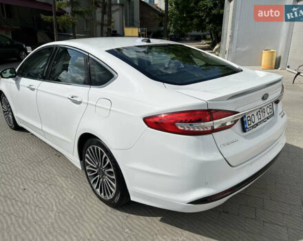 Білий Форд Фьюжен, об'ємом двигуна 2 л та пробігом 183 тис. км за 14500 $, фото 4 на Automoto.ua