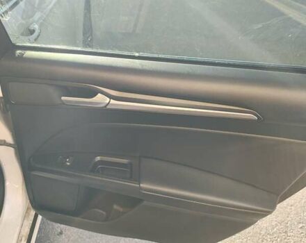 Форд Фьюжн 2017 в Киеве на Automoto.ua Белый Форд Фьюжн, объемом двигателя 2 л и пробегом 159 тыс. км за 17000 $, фото 11 на Automoto.ua