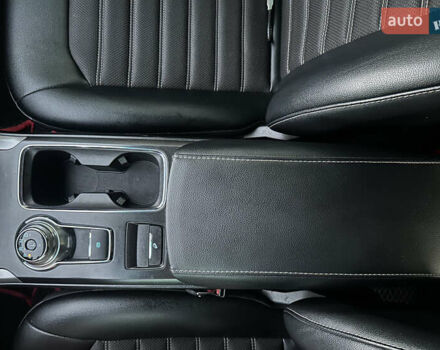 Білий Форд Фьюжен, об'ємом двигуна 2.5 л та пробігом 109 тис. км за 13200 $, фото 35 на Automoto.ua