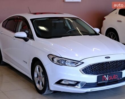 Білий Форд Фьюжен, об'ємом двигуна 2 л та пробігом 176 тис. км за 14500 $, фото 3 на Automoto.ua