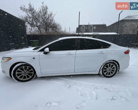 Белый Форд Фьюжн, объемом двигателя 2.5 л и пробегом 175 тыс. км за 10500 $, фото 8 на Automoto.ua